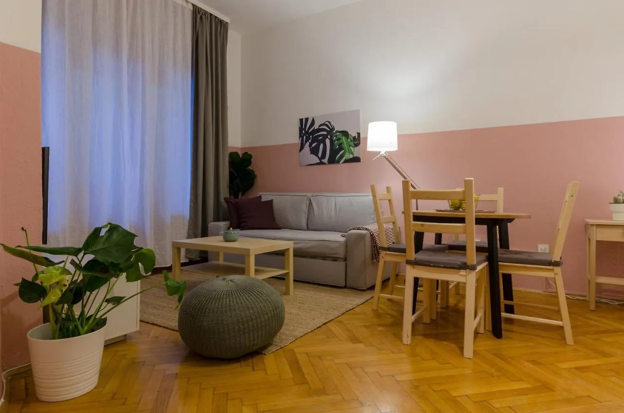 Studio Next To Kiraly Street Kd11 Apartment Budapest